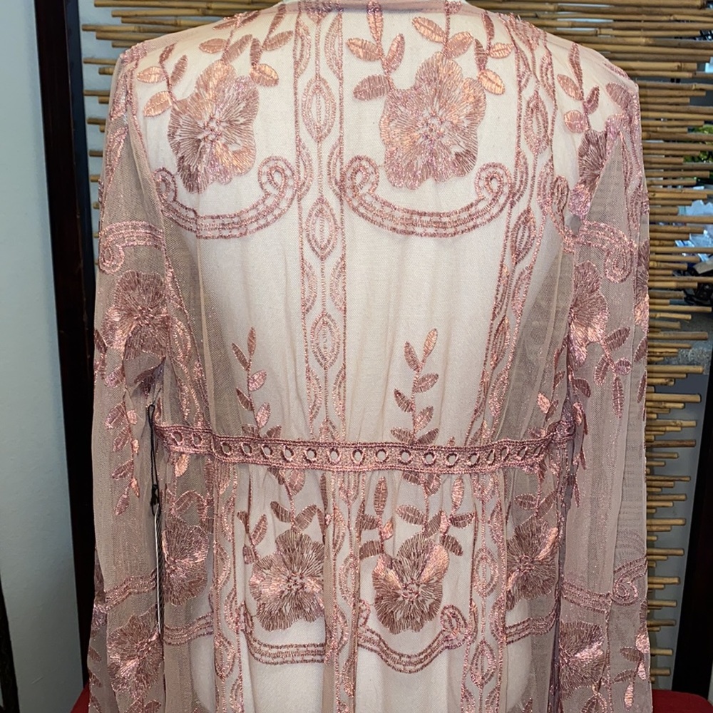 Cover-Up/Jacket/Robe - Picture 4 of 9